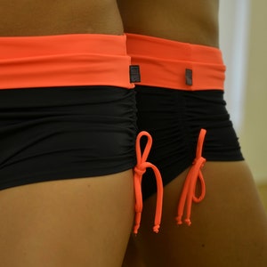 Shorts BLACK/orange image 2