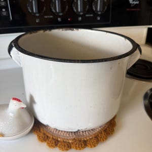 Vintage Enamelware Canning Pot – Rustic Kitchen Decor Flower Holder