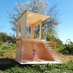 1:6 modern houten doe-het-zelf poppenhuis type II voor poppen van 12 inch (met plexiglazen trap)