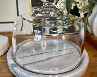 Campana de cristal con base de mármol / Cúpula para pasteles vintage, servidor de queso