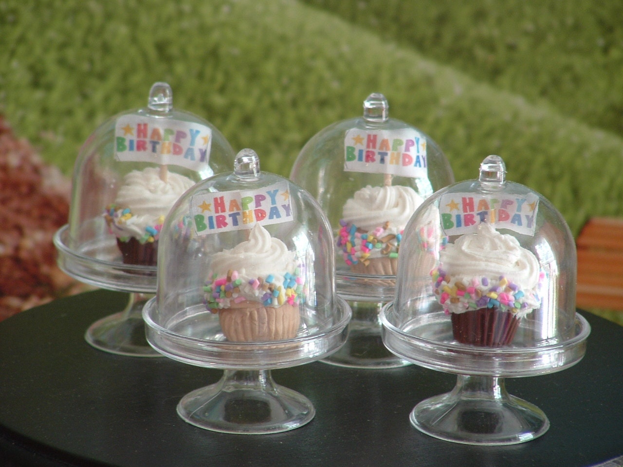 Happy Birthday Cupcakes in Domed Dish for American Girl Dolls 