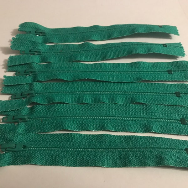 6 count dark green Zippers, 5 inch (RR15)