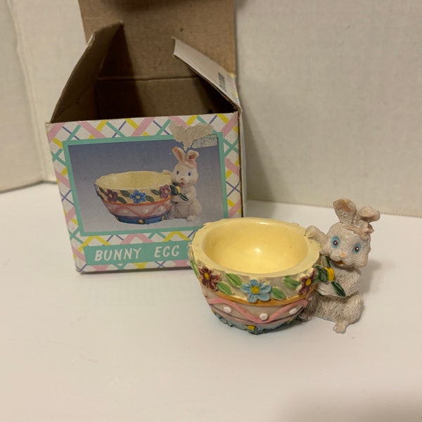 Ceramic Bunny Egg Cup, Vintage, original box (MR99)