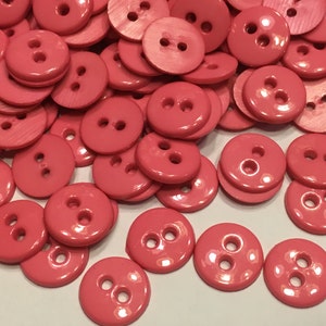 30 dark pink acrylic buttons, 12 mm (44)