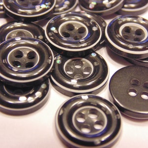 12 black with confetti acrylic buttons, 13 mm (16)
