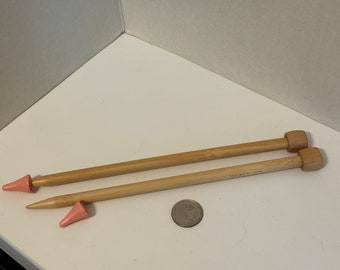 Size 13 bamboo knitting needles and stitch stoppers (A2)