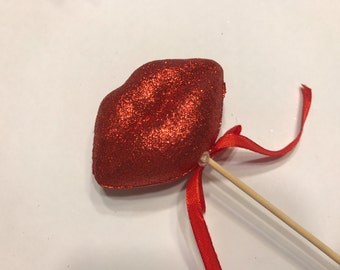 2 large red glitter lip on wood stick picks, 10 inches long  (100/9)