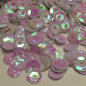 bag of white iridescent sequins / confetti, 5 mm (25)H