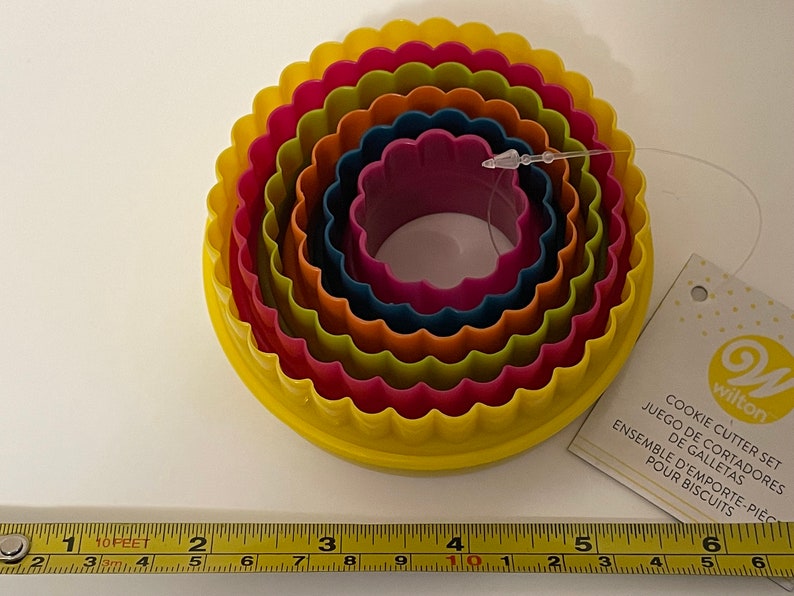 Wilton Cookie Cutter - Thumbnail 4