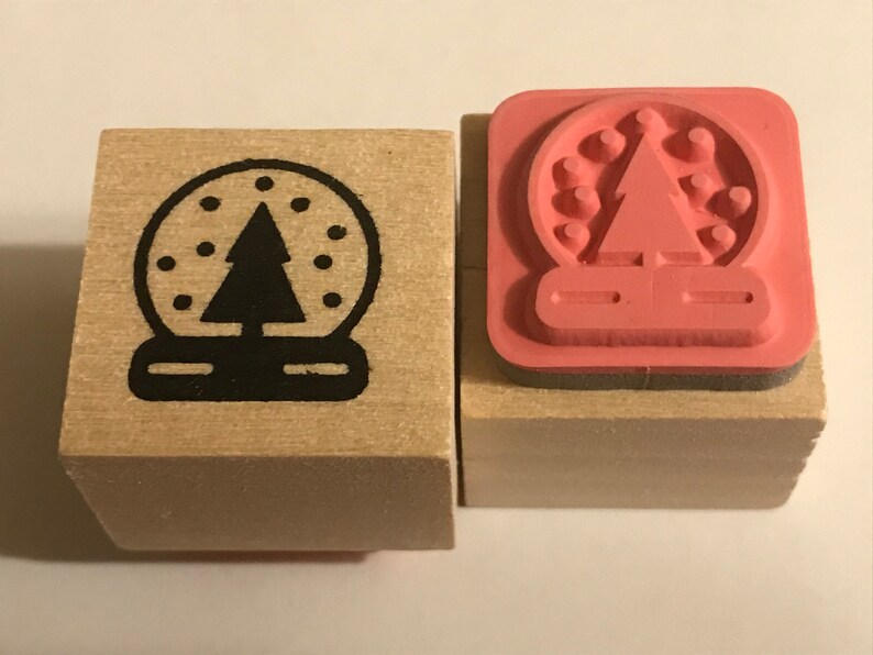 BB43 Snow Globe 20 mm rubber stamp