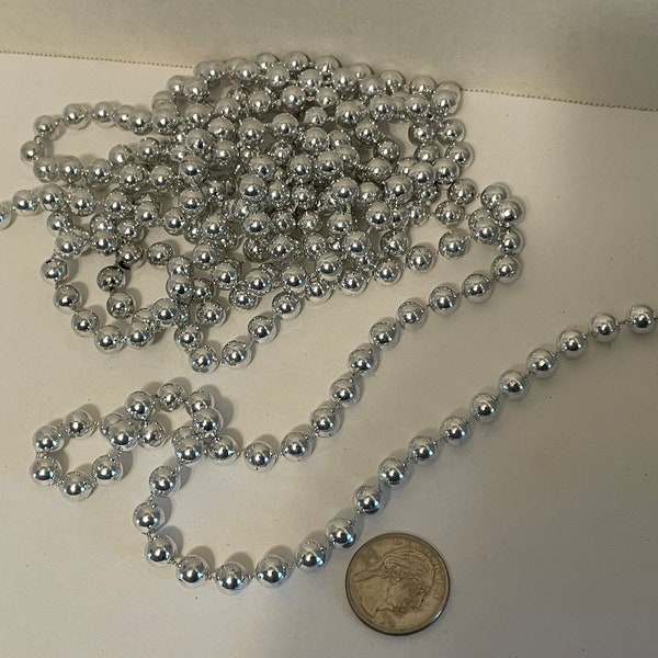 8 feet of shiny silver bead Garland, pre-owned (MR3)