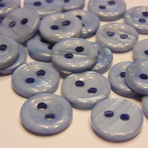 10 vintage small sky blue buttons , 12 mm (48)