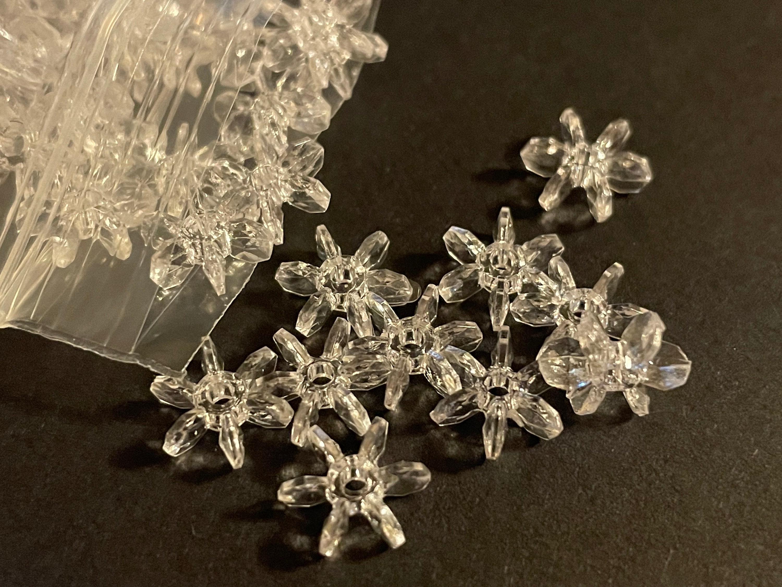 Essentials By Leisure Arts Bead Snowflake Bead 18mm Ice Mix 200pc
