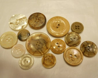 Mezcla de 14 botones acrílicos con apariencia de mármol en tono tierra, 13-28 mm (38)