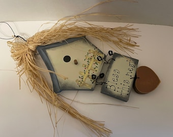 10 inch tall Wood, Bless this Nest, Wall Hanging Embellishment (BB1/13)