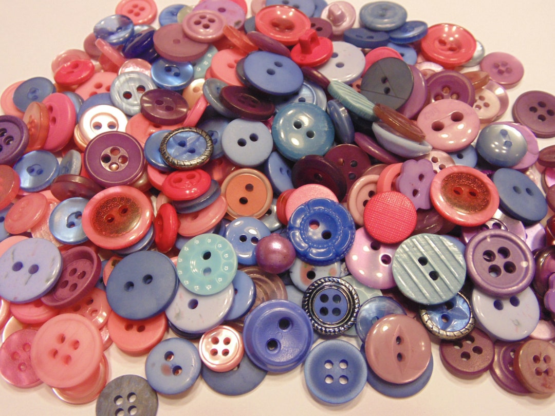 35 Piece Small Vintage Assorted Button Mix , 8-14 Mm 48 - Etsy