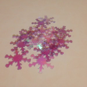 20 iridescent snowflake confetti / sequins , 24 mm (18)