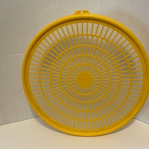 Tupperware Vintage Colander Strainer used