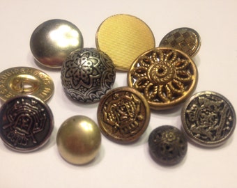 11 piece vintage metal button mix, 10-22 mm (45)