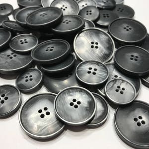 10 piece acrylic assorted shiny silver / gray Button mix, 15-25 mm (14)