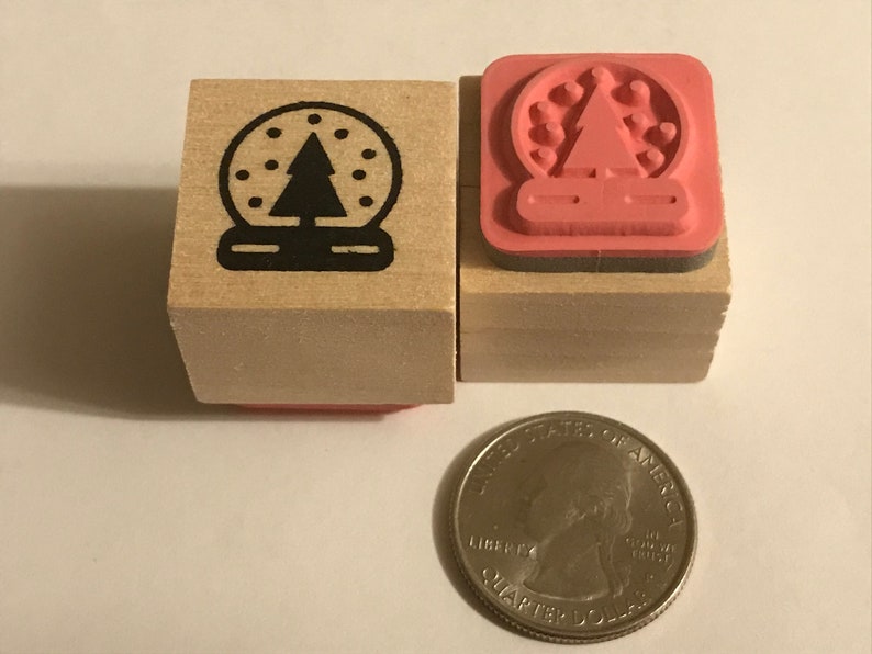 BB43 Snow Globe 20 mm rubber stamp