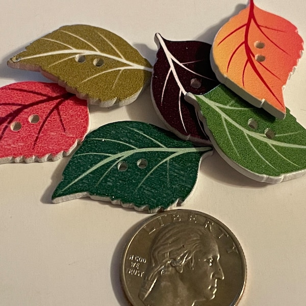 6 large painted Wood Leaf Buttons, 34 mm (B1)