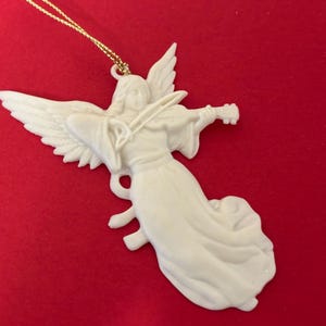 Lenox, 1987 Angel Ornament, 3 inches tall, no box (BR9)