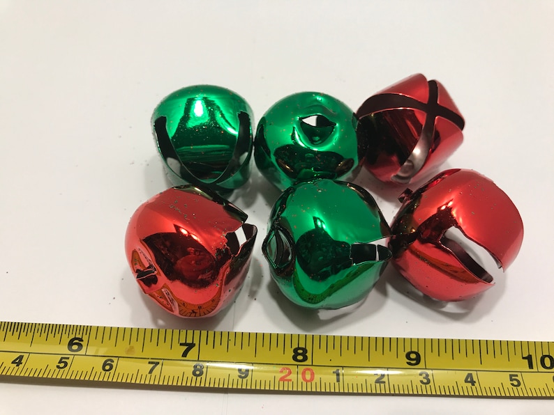 30 mm 6 piece large red and green shiny jingle bell mix LR11