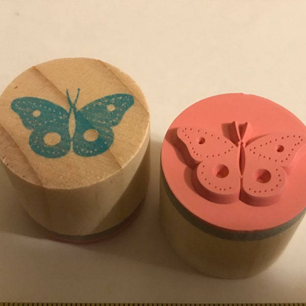 Small Butterfly, rubber stamp, 3/4 inch (FF2)