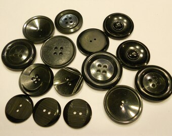 15 piece vintage large black button mix, 20 - 30 mm (27)