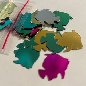 Assorted color fish confetti  , 17 mm (17)C