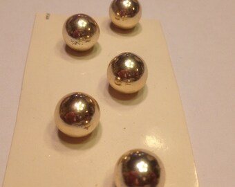 5 vintage gold color bead buttons , 16 mm (B1)