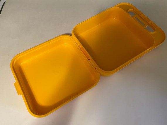 Doll lunch set tupperware hotsell