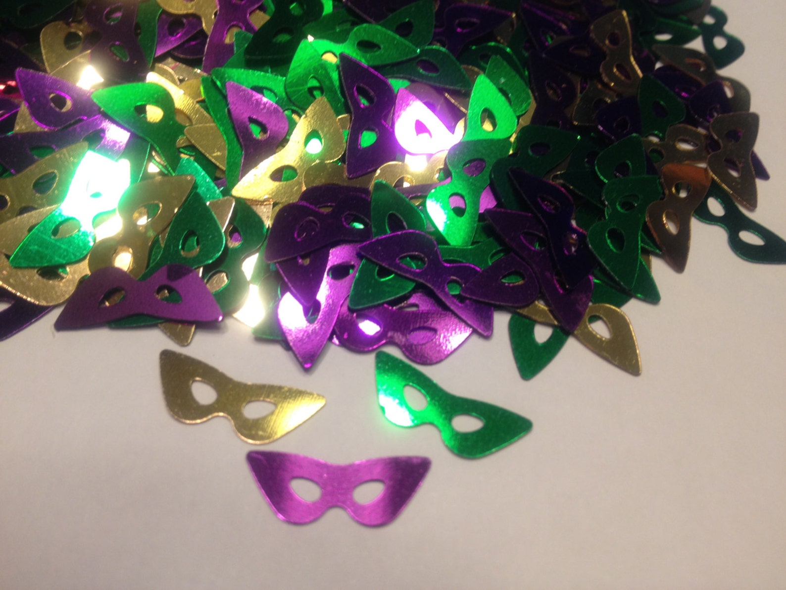 mardi gras ornaments wholesale