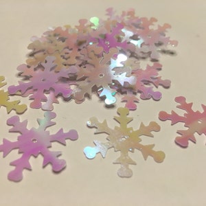 25 white multi shine snowflake sequins , 24 mm (27)
