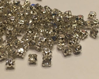 50 clear Rhinestone sew on gems, 3 mm (K23)