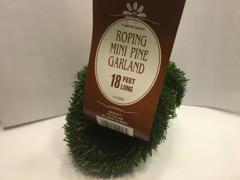 18 feet of pine garland BR22