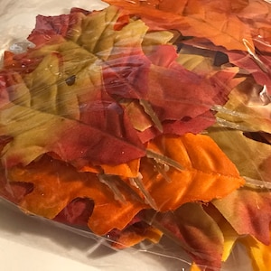 35 count bag red / orange tones fabric leaf mix, 100 mm (RR23)