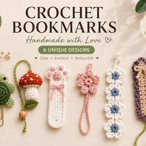 Puede incluir: Seis marcapáginas de ganchillo con varios diseños, incluyendo una tortuga verde, una seta roja y blanca, una huella blanca, una flor rosa, una cadena floral blanca y azul, y una tira rectangular morada y beige con un pequeño lazo.