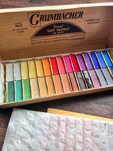 Vintage Grumbacher Set of 30 Soft Pastels - Etsy