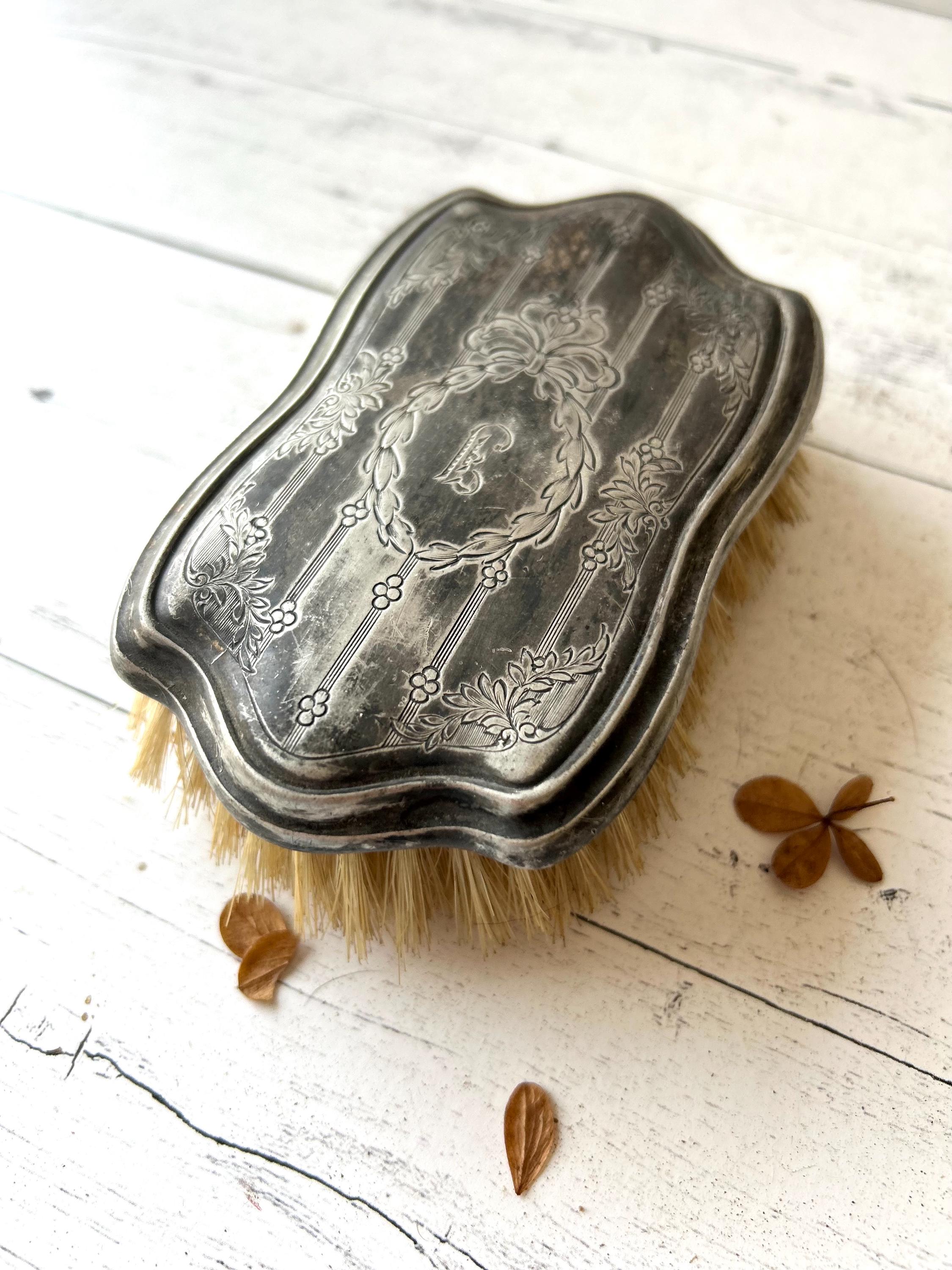 アンティーク　年代不詳　Sterling silver ブラシと櫛　桐箱入り 1900-1940 Antique US Sterling Silver Brushes & Grooming Sets