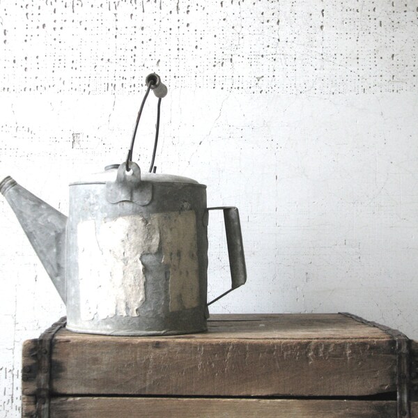 vintage watering can -- urban farmhouse -- gardening supplies -- gardeners gift -- cottage home decor -- shabby home decor