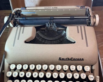 FREE SHIPPING 1954 Smith Corona Silent Super Typewriter Good
