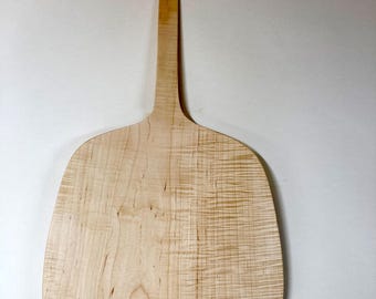 Wider tiger maple pizza peels