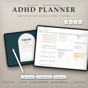 Peut inclure: Un planificateur numérique TDAH affiché sur deux tablettes avec un stylet. Le texte indique ADHD PLANNER, FOCUS first, TASK LADDER, DOPAMINE MENU et BRAIN DUMP. L'interface présente un emploi du temps quotidien, des listes de tâches et des suivis.