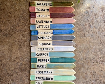 Paletti da giardino in gres fatti a mano per erbe aromatiche, segnapiante in ceramica, un regalo originale per il giardino.