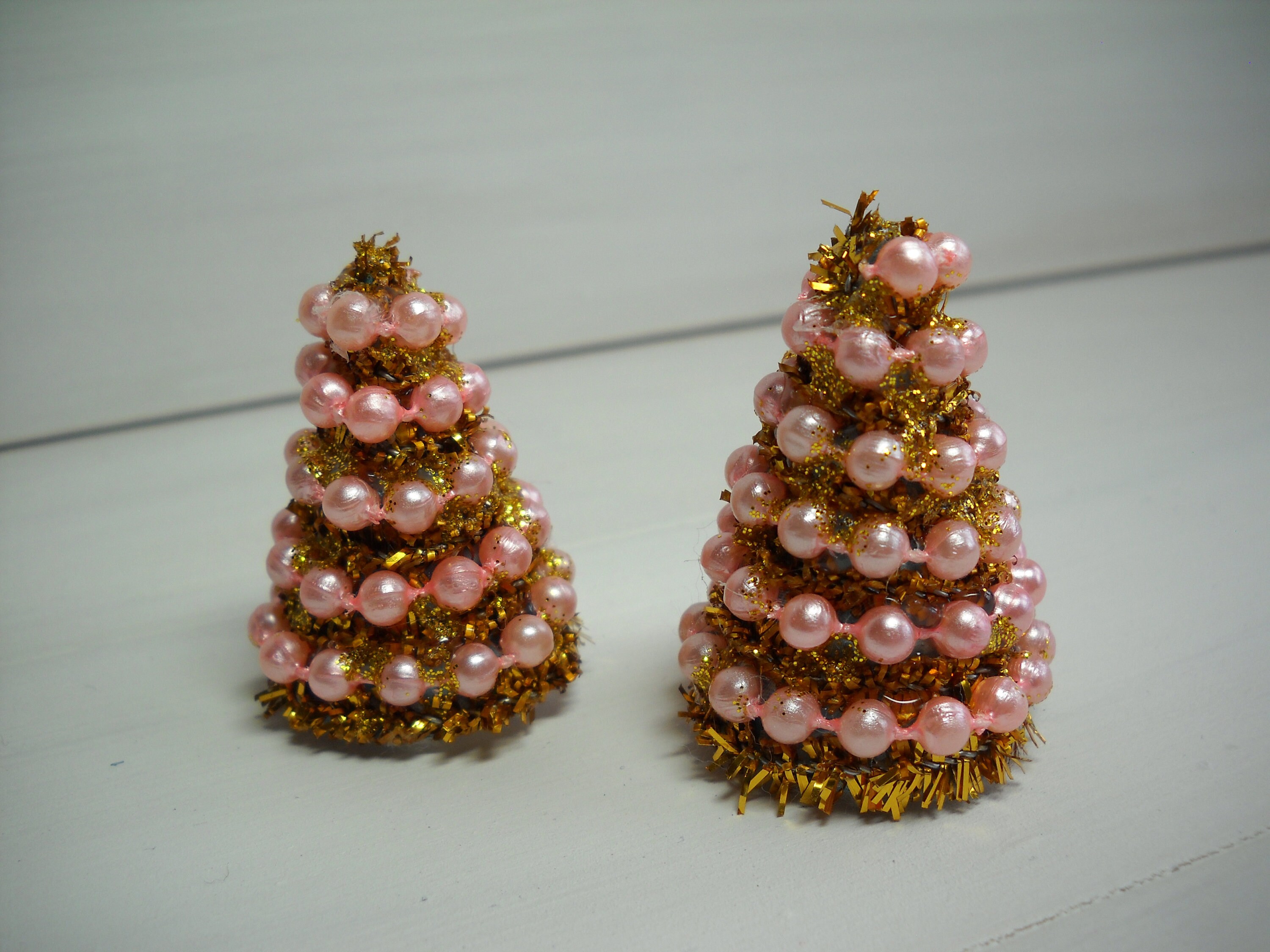 dollhouse christmas accessories