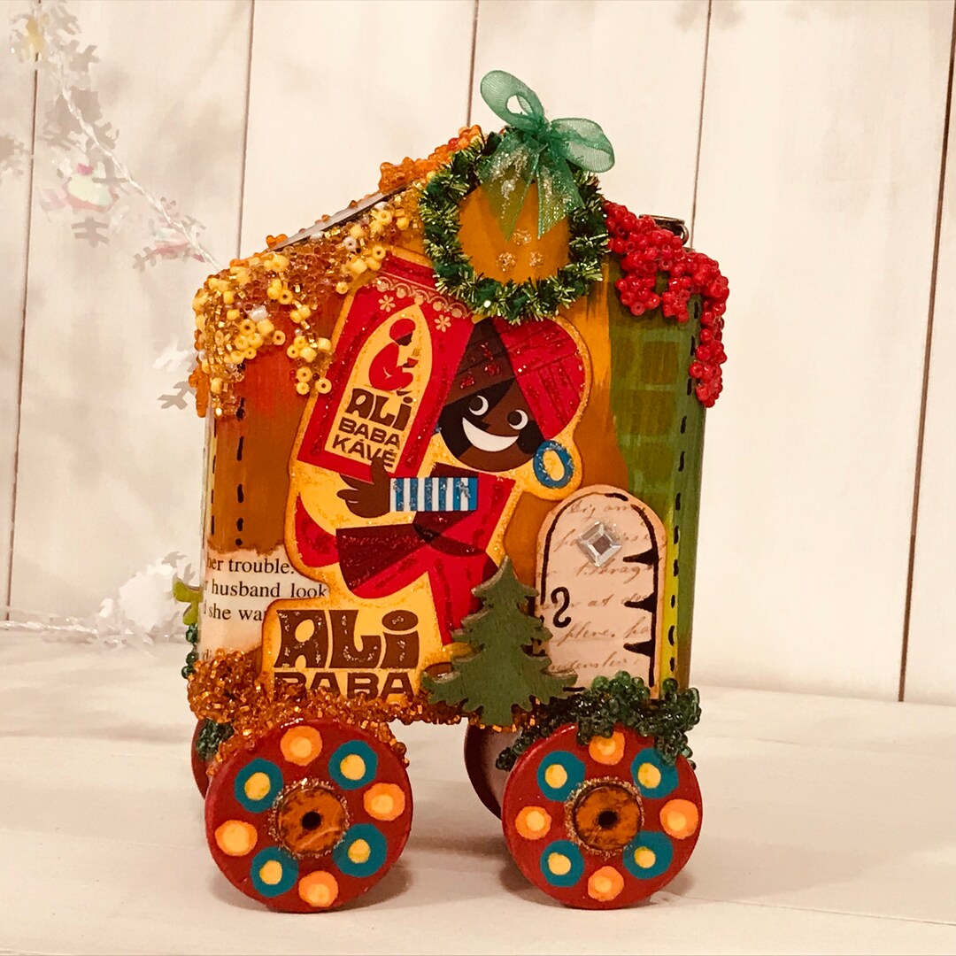 Coffee Art, Vintage Images, Coffee Décor, Wooden Block Houses, Mixed