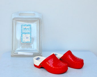 Vintage Girls Clogs - CHICCO Clogs - Italian Clogs Sandals - DEADSTOCK Chicco Italian 70s 80s Girl's Clogs Sandals - Red Wooden Eu 26