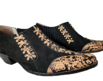 Vintage Western Black Leather Shoes - Country Pointed Toe Shoes - Snake Textured Leather and Braided Made in Italy 39 1/2 US 9 - 9.5